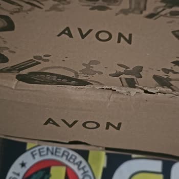 Avon Ürünleri Paketlenmeden Kırık Geldi, Müşteri Hizmetleri Sorumluluk Almıyor