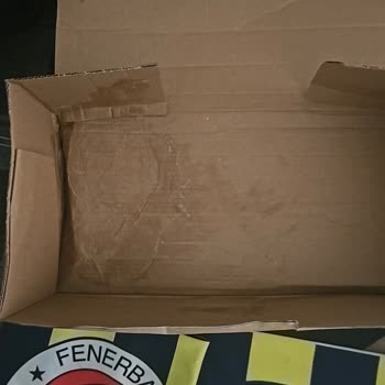 Avon Ürünleri Paketlenmeden Kırık Geldi, Müşteri Hizmetleri Sorumluluk Almıyor