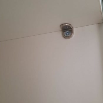 Konfor Mobilya'da Defolu Ürün Ve Özensiz Montaj Nedeniyle İade Talebi