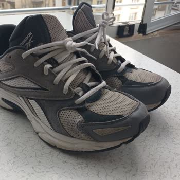 Aynı Model Reebok Ayakkabıda Tekrarlanan Yırtılma Ve Çelişen Değişim Kararı