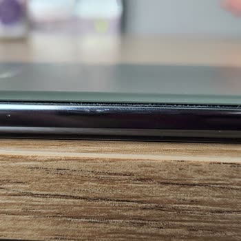 Garanti Dışı Arka Kapak Yapışmazlığı Üzerine Ücretsiz Tamir Talebi