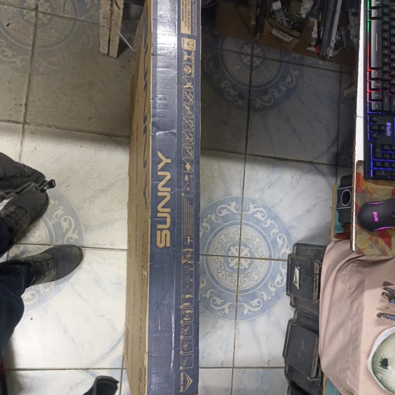 Kırık Panelli Televizyonun Aynı Ürünle Tekrar Gönderilmesi Ve Çözüm Sunulmaması