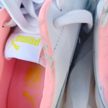 Bir Saatte Topukta Yırtılan Ve Renk Soyulmuş Puma Ayakkabısının İadesi