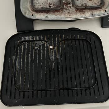 Korkmaz Tost Makinesi Çok Kısa Sürede Ciddi Şekilde Deformasyona Uğradı