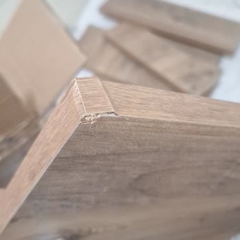 Hasarlı Ve Eksik Gelen Komodin İçin Satıcı Ve Hepsiburada'dan Cevap Yok