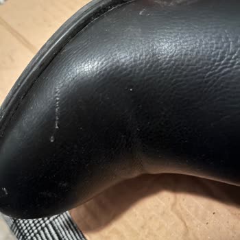 Çizme Deri Soyulması Ve Ücret İadesi Talebi