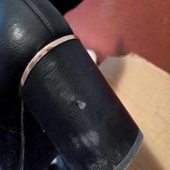 Çizme Deri Soyulması Ve Ücret İadesi Talebi