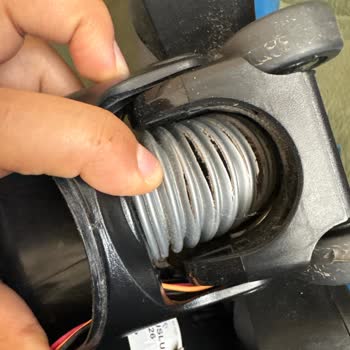 Kronik Arızalar Ve Garanti Kapsamında Tekrarlanan Tamirler Nedeniyle Philips Süpürge Ücret İadesi