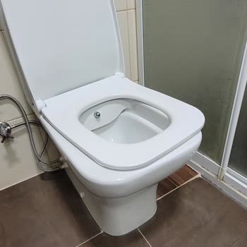 Garanti Kapsamında Klozet Kapağı Sorunu Ve Servis Ücreti Talebi Reddedildi