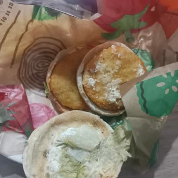 Burger King Siparişimde Köfte Yerine Tavuk Geldi, Mağdur Oldum