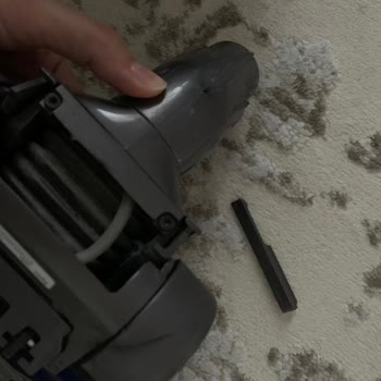 Dyson Süpürgenin Ayak Başlığı Hatası Ve Garantili Değişim Talebi