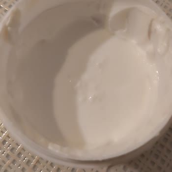 Eker Süzme Yoğurtta Ekşi Tat Ve Bozuk Kıvam, Ürün Değişimi Talebi