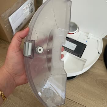 Xiaomi Robot Süpürge Su Haznesinde Çatlak Ve Sızdırma Sorunu