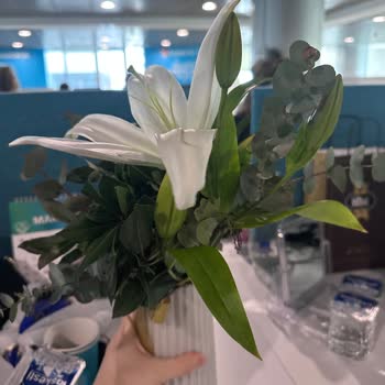 Çiçek Sepeti Ürünün Kalitesizliği, Görsel Uyuşmazlığı Ve Vazo Denge Sorunu