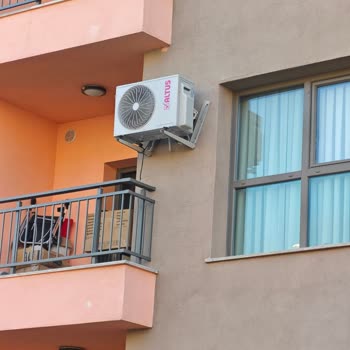Balkon Dışına Hatalı Kurulan Klima Ve Ceza Tehdidi