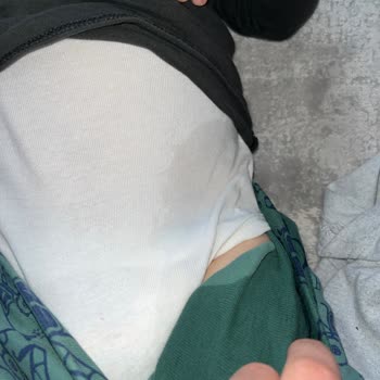 Molfix 6 Numara Smart Fit Bebek Bezinde Emicilik Sorunu Ve Çocuk Üzerinde Sıvı Bırakma