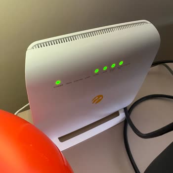 Sürekli İnternet Kesintisi Ve Modem Ücretlendirme Talebi