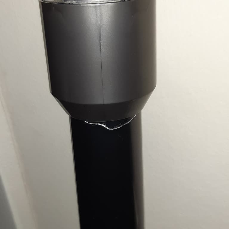 Dyson V15 Boru Parçası Çatladı, Garanti Reddi