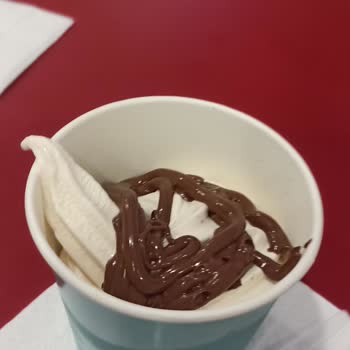 Burger King Dondurma Reklamı Gerçek Gramajı Yansıtmaz