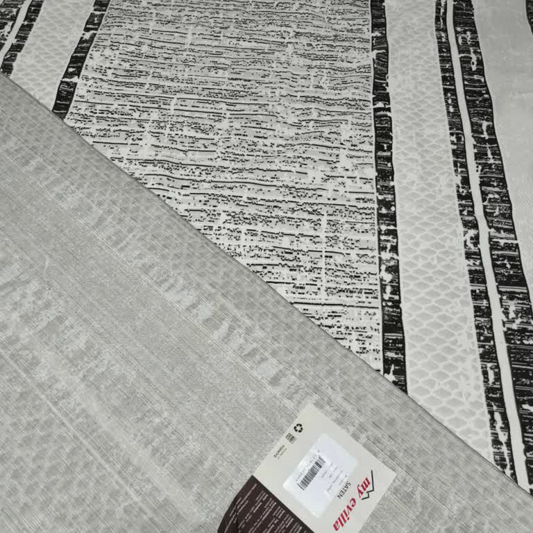 Yoğun Deri Kokulu Halı Şikayeti Ve İade Reddi