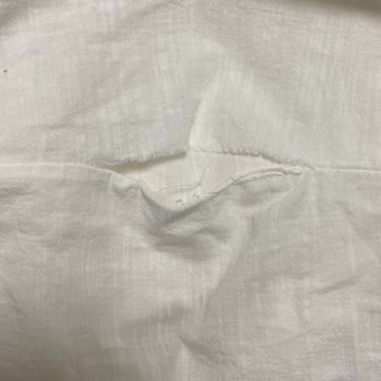 Almanya’da Hediye Edilen Nevresim Takımında Yırtık, Geri Getirme Şartı Haksız