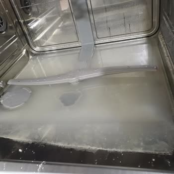 Bosch Bulaşık Makinesinde E27 Hatası Ve Voltaj İddiaları