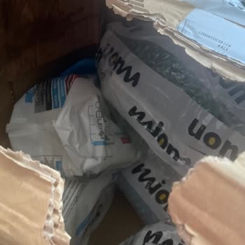 Patlayan Koli Ve Sadece Mail İle Çözüm Sunan Müşteri Hizmetleri