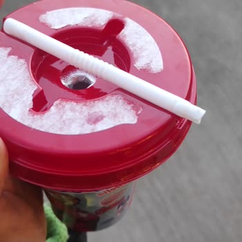 Kısa Pipetli Danone Milkshake Çocuğumun Üzülmesine Neden Oldu, Mağaza Yardımcı Olmadı