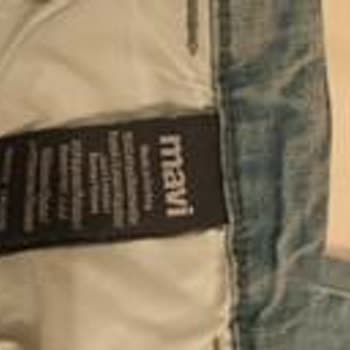 Mavi Jean Pantolonunun Erken Yırtılması Ve Mağaza İlgisizliği