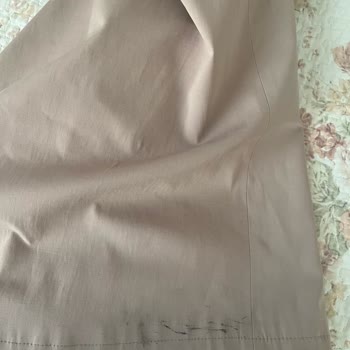 Kumaşta Temizlenmeyen Leke Ve Mağaza Müdürünün Kaba Davranışı Nedeniyle İade Talebi