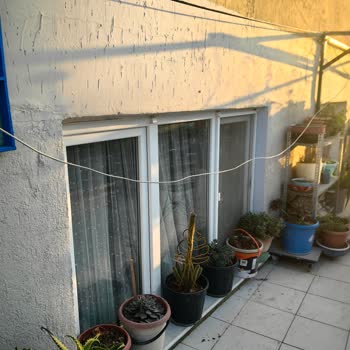 Türk Telekom Kabloları Özel Alanı İhlal Ediyor Ve Hemen Kaldırılmalı