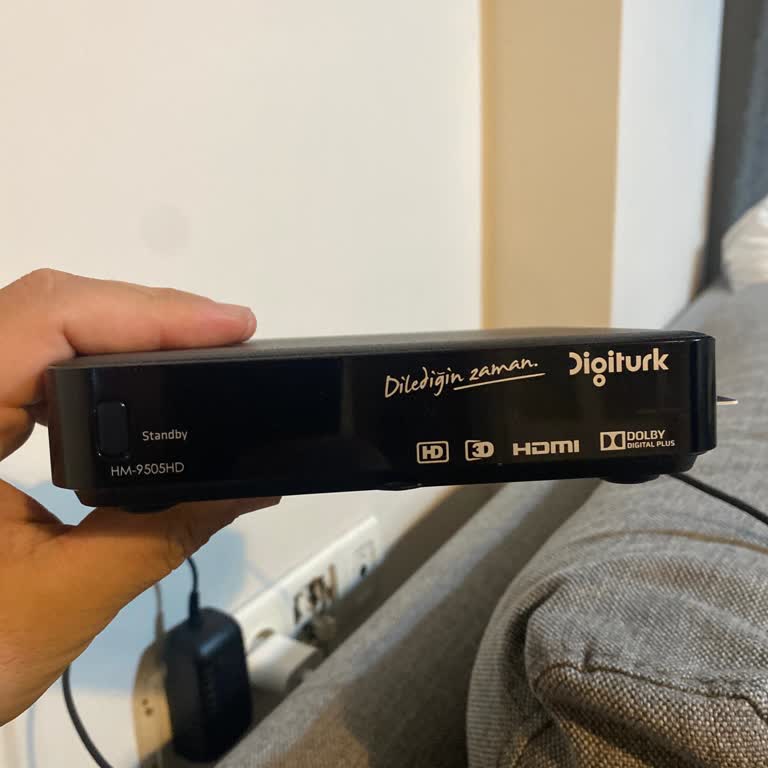 Yeni HDMI Kutusu Çalışmıyor, 700 TL Servis Ücreti Haksız