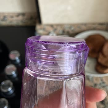 BİM Markette Kırık Cam Şişe İddiası Ve Müşteri Hakareti