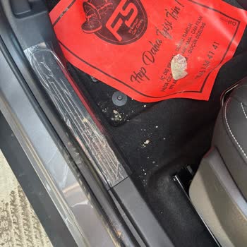 Araç Gec Teslim Edildi, Kirli Ve Aksesuarları Eksik