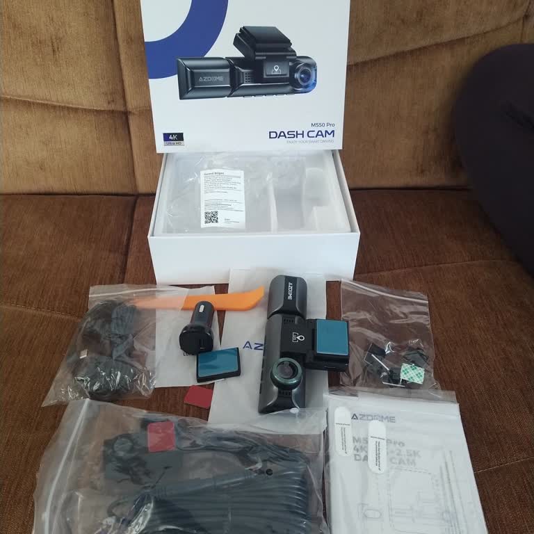 Media Markt'tan Aldığım Kamera İçin 64 GB SD Kart Eksik Ve İade İşlemi Takılıyor