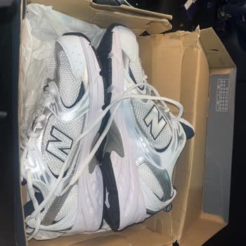 Yanlış Numara Ayakkabı Ve Mağazada Değişim Reddi