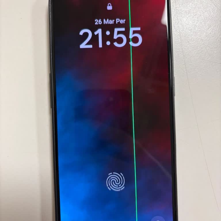 Realme GT2 Pro Ekranında Beliren Dikey Yeşil Çizgi Ve Ücretsiz Panel Değişim Talebi