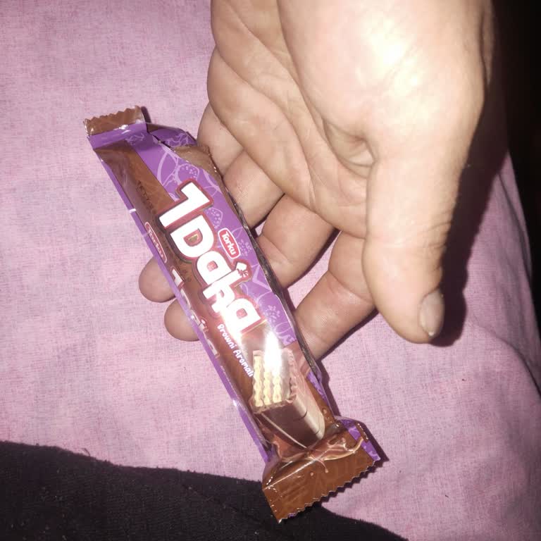 Torku Çikolatasında Ürün Yarım Çıktı Ve Hijyen Şikayeti