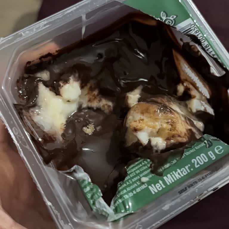 Kayseri A101 Şubesinde Bozulmuş Profiterol Satışı Ve İade Talebi