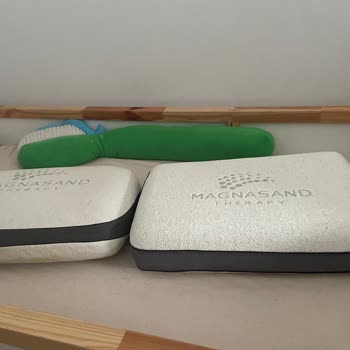 Bambi Yastık Yüksek Ve Sert Bir Formdaydı