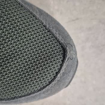 Kısa Sürede Dikişleri Sökülen Ayakkabıya Garanti Reddi Ve Değişim Talebi