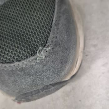 Kısa Sürede Dikişleri Sökülen Ayakkabıya Garanti Reddi Ve Değişim Talebi