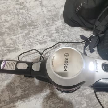 Bosch Süpürge: Çekim Gücü Yetersiz Ve Toz Geri Dökülüyor