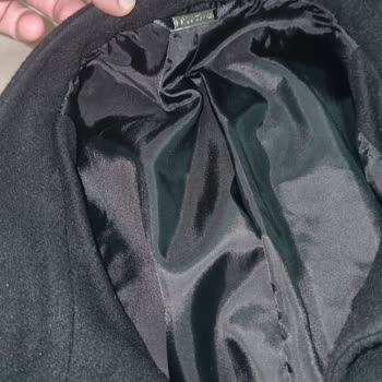 Kabanın Cep Astarı Çabucak Yırtıldı Ve Kullanılamaz Hale Geldi