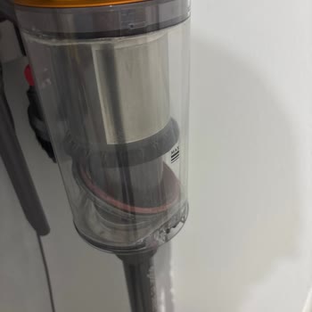 Dyson V15 Detect'te Hazne Plastik Parçası Kırıldı, Ücretsiz Onarım Talebi