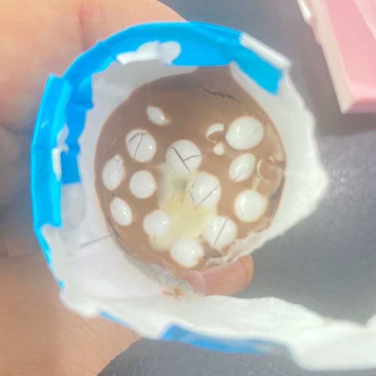 Kırık Drajeler Ve Küflü Kremalı Ürün Gıda Güvenliğini Tehdit Ediyor