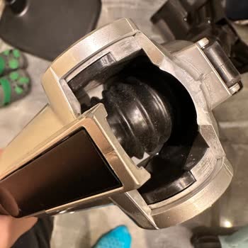 Garanti Kapsamındaki Dikey Süpürge Boru Parçasının Kırılması Ve Ücretsiz Değişim Talebi