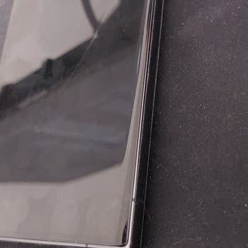 Samsung Galaxy S23 Ultra’da Yanlış LCD Tanımı Ve Asimetrik Montaj Nedeniyle Ekranın Patlaması