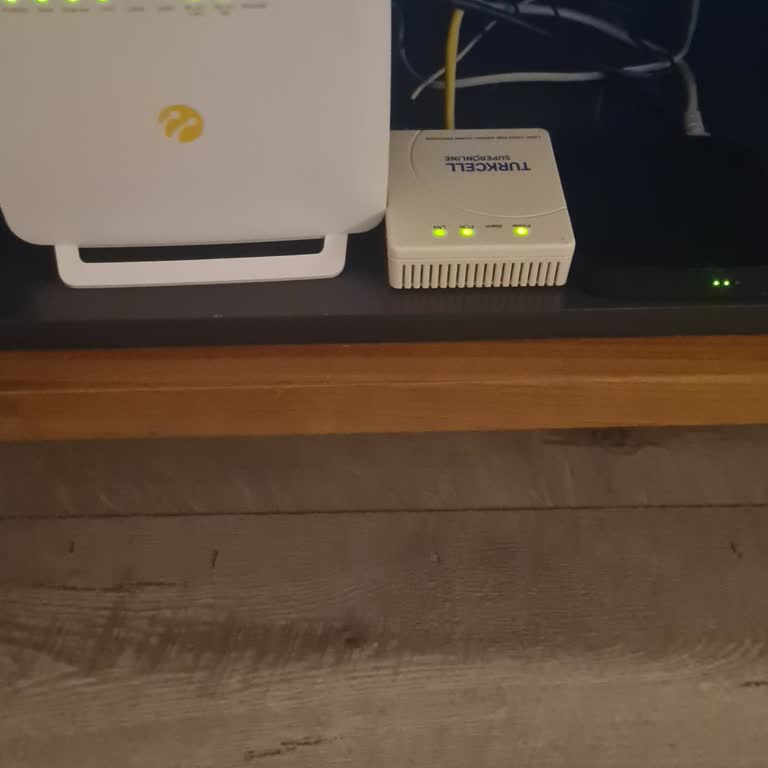 Modem Arızası Nedeniyle Sürekli İnternet Ve TV+ Kesintisi, Acil Modem Değişimi Talebi