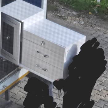 Sıfır Ürün Alınmasına Rağmen Teşhir Ürün Verilmesi Ve 5 Aylık Değişim Bekleyişi